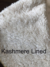 Load image into Gallery viewer, Winter Cows Blanket